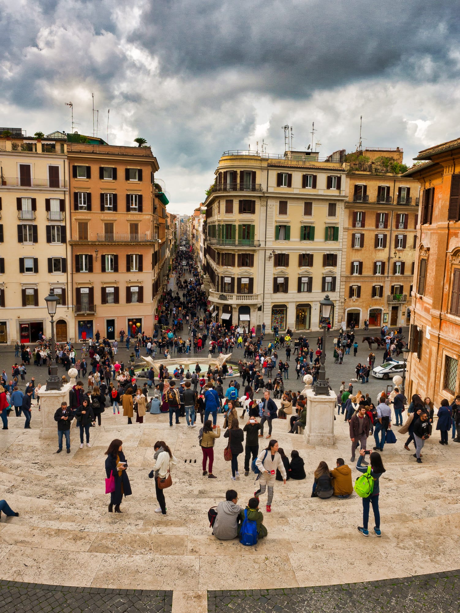 Crowds and Clouds